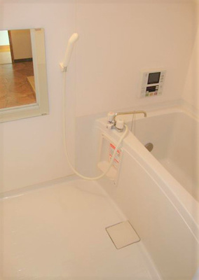 【浴室】 | ルネス荒木二番館 | 日々の疲れを癒すお風呂付です