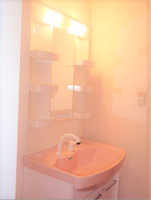 【洗面所】 | ルネス荒木二番館 | ゆったりとスペースのある洗面所