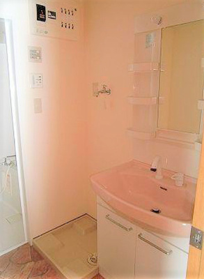 【洗面所】 | ルネス荒木二番館 | 洗面所です