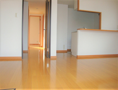 【居間・リビング】 | ルネス荒木二番館 | ゆったりとした居間です