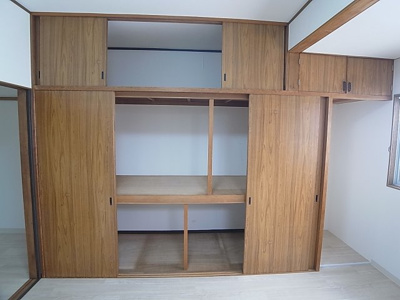 【収納】 | 駒ヶ林１丁目テラスハウス | 幅広の大きな収納スペース