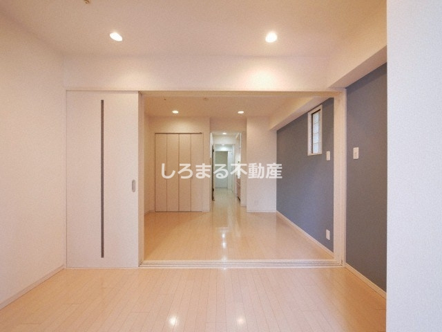 ブラービ南船場の居間・リビング