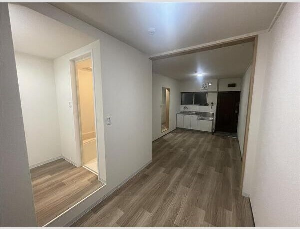 ナカジョウマンションの居間・リビング