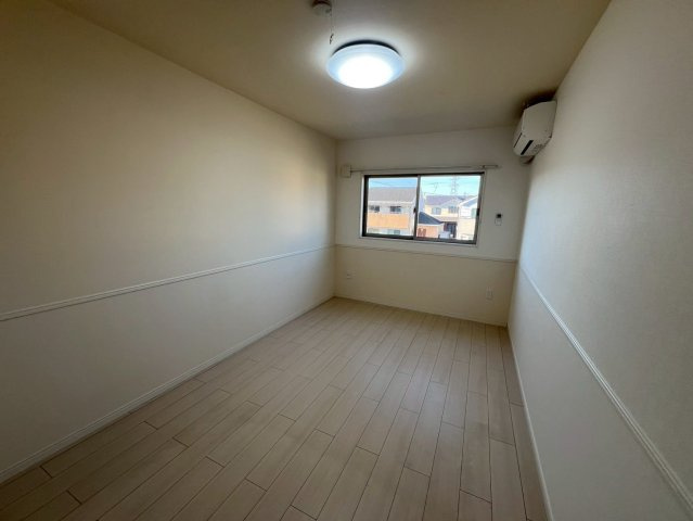 オーガスタ新白河の居間・リビング