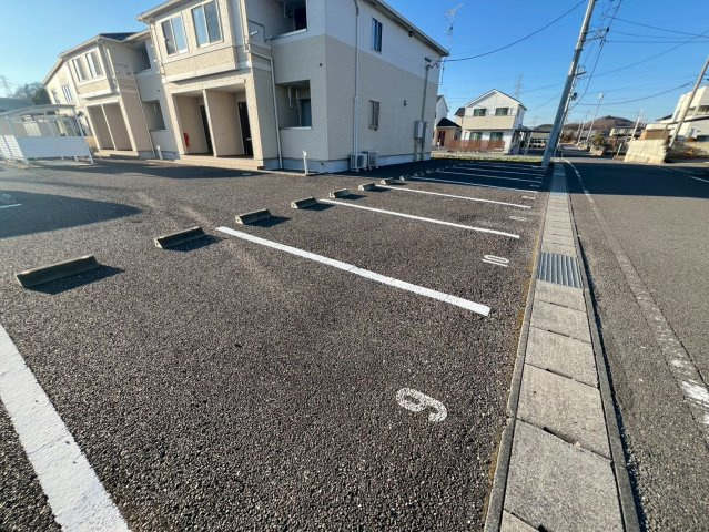 オーガスタ新白河の駐車場