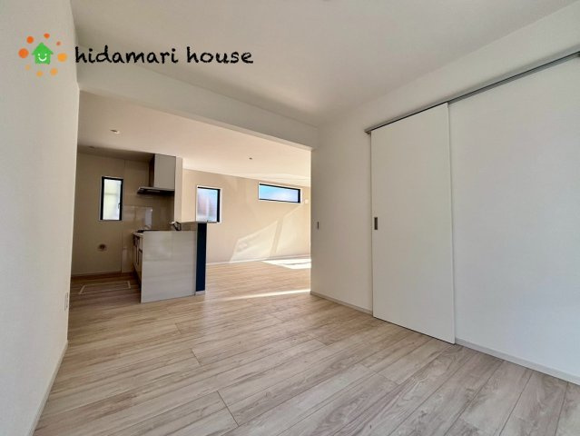 上尾市小泉3期　新築戸建　クラフトピット01の居間・リビング