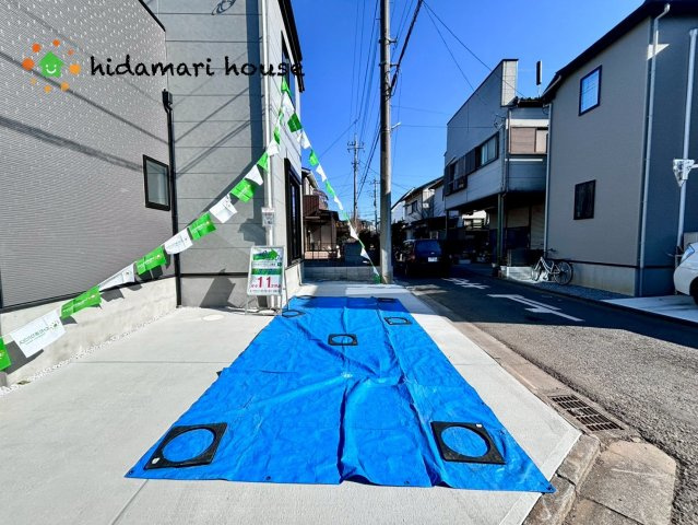上尾市小泉3期　新築戸建　クラフトピット01の前面道路含む現地写真