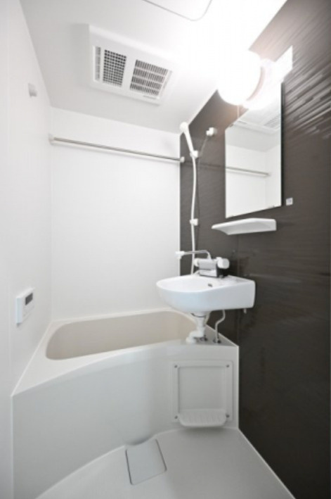 世田谷区上北沢５丁目のアパートの浴室