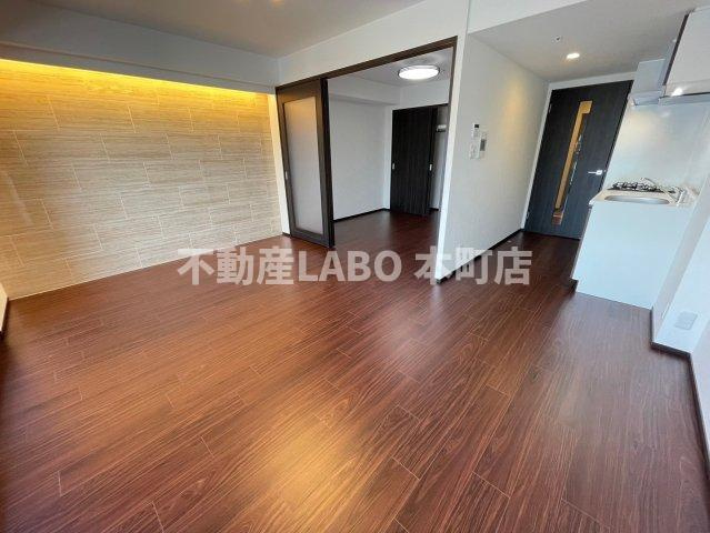 プレジオ弁天町の洋室