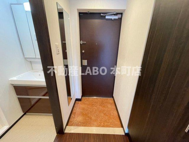 プレジオ弁天町の玄関