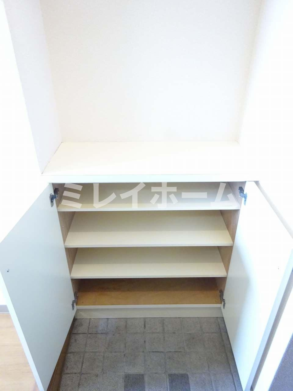 メインステージ下丸子の玄関