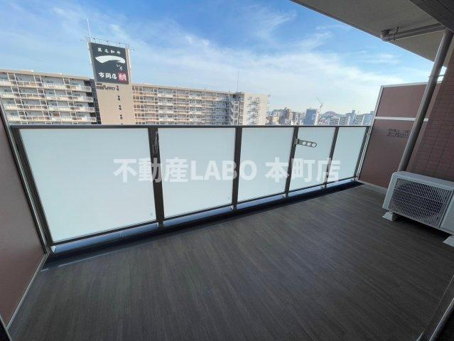 プレジオ弁天町のバルコニー