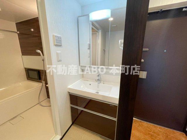 プレジオ弁天町の洗面所