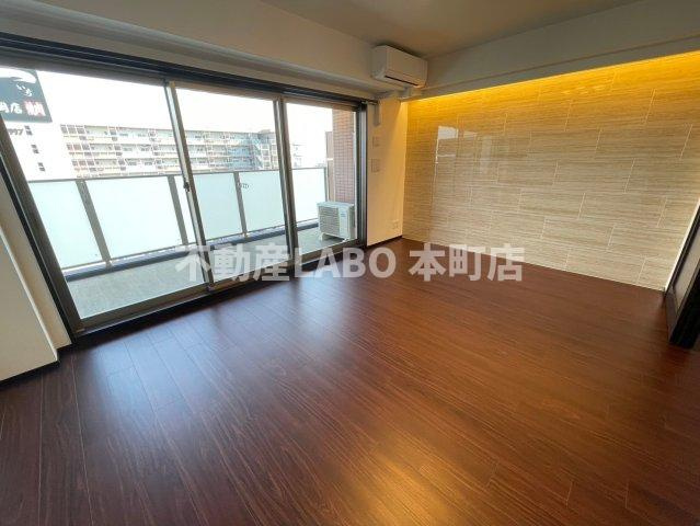 プレジオ弁天町の居間・リビング