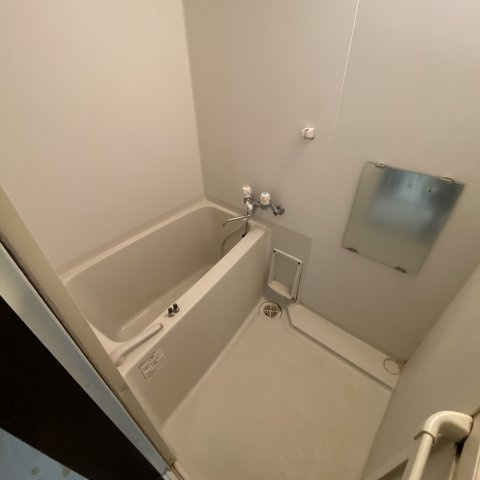 カトゥルの浴室