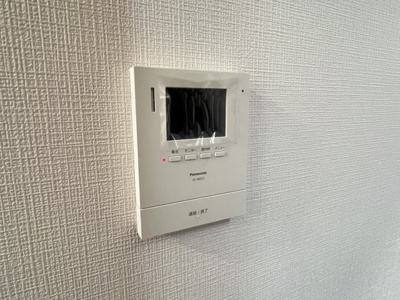 【セキュリティ】 | 上大市３丁目テラスハウス | モニター付きインターホンです