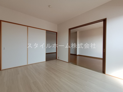 【居間・リビング】 | オアシス鷹丘 | イメージ写真です。