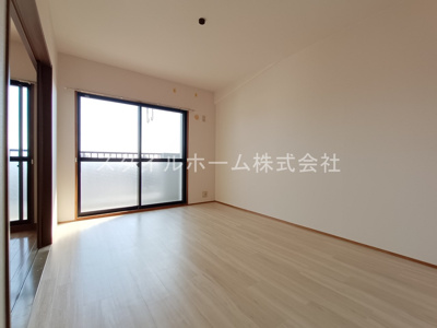 【居間・リビング】 | オアシス鷹丘 | イメージ写真です。