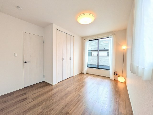 八王子市　楢原町　中古戸建ての収納|～収納力の高いクローゼット完備～