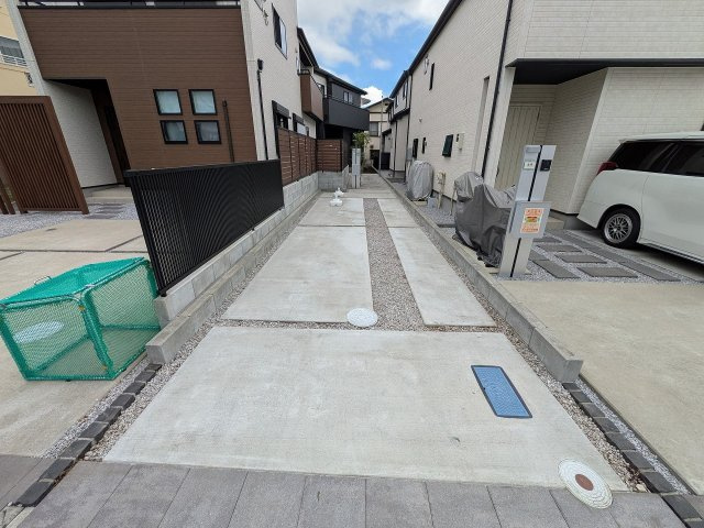 八王子市　楢原町　中古戸建ての駐車場|～2台駐車可能カースペース付き～