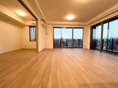 【居間・リビング】 | ヴィークタワー南堀江