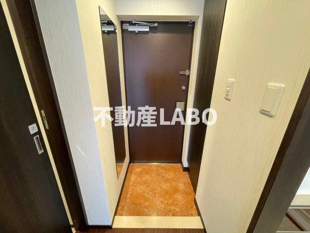 プレジオ弁天町の玄関