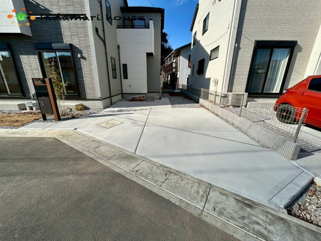 北本市二ツ家2丁目3期　新築戸建　ブルーミング02の駐車場