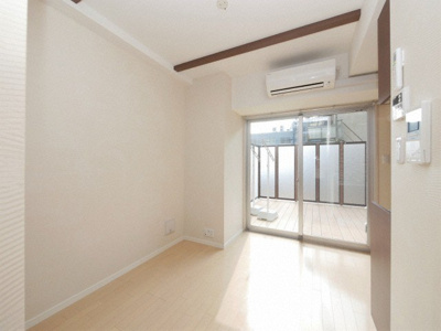 【洋室】 | アイボリーポワント難波WEST