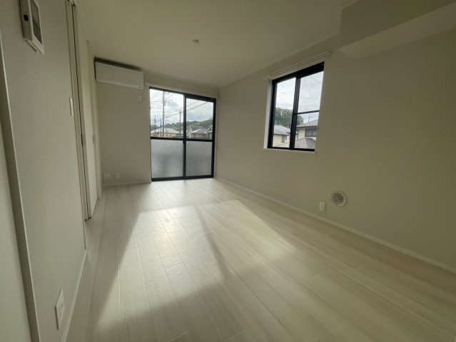 アトリオヴィラ壱番館の居間・リビング