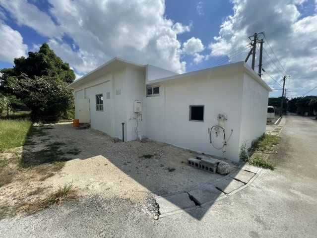 下地与那覇78　中古戸建の外観