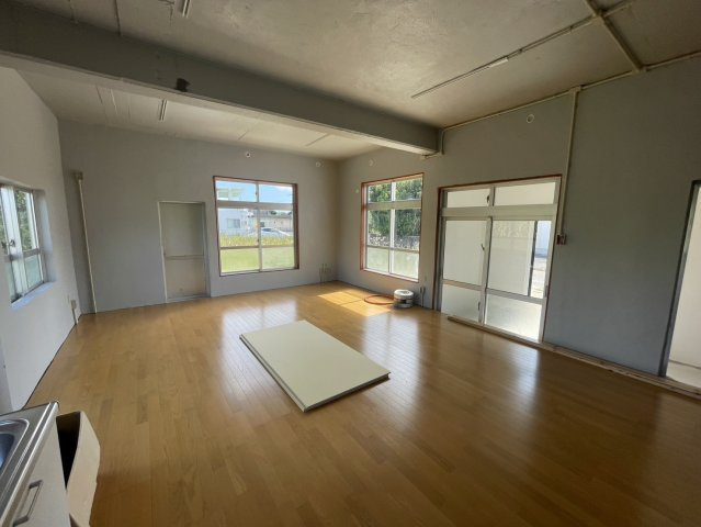 下地与那覇78　中古戸建のキッチン