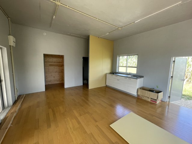 下地与那覇78　中古戸建のキッチン