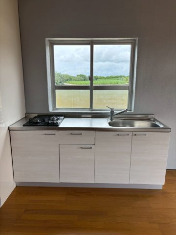 下地与那覇78　中古戸建のキッチン