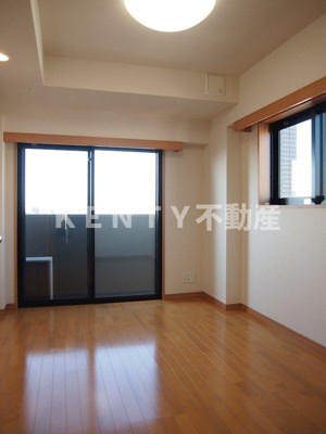 【居間・リビング】 | ルーブル東蒲田 | ゆったりとした居間です