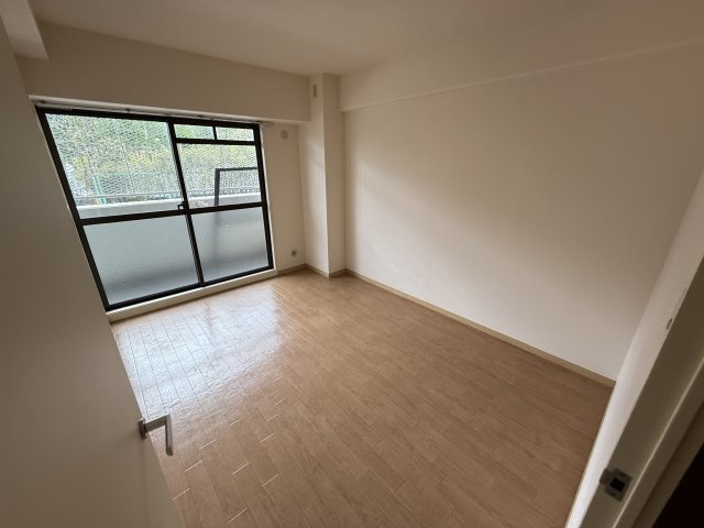 猪名川エクセルハイツの洋室