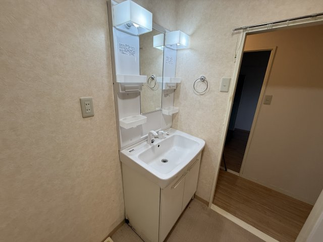 猪名川エクセルハイツの独立洗面台