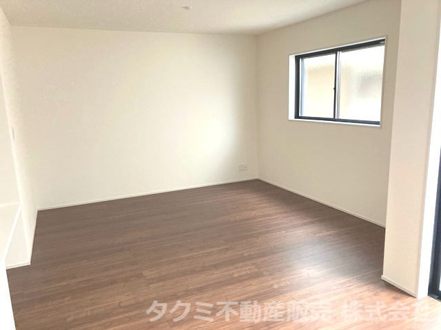 神戸市垂水区北舞子　新築一戸建ての洋室