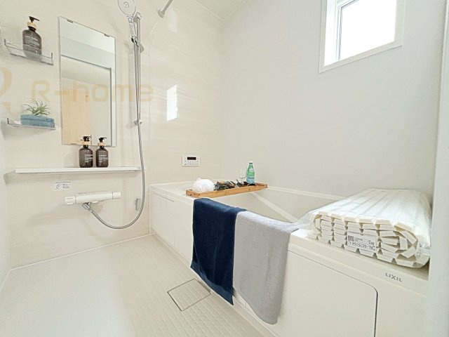 我孫子市青山台2丁目第1期　新築戸建て　1号棟の浴室|足を伸ばしてもゆったりできるバスルーム♪機能性も取り入れて使い易さも保証します♪