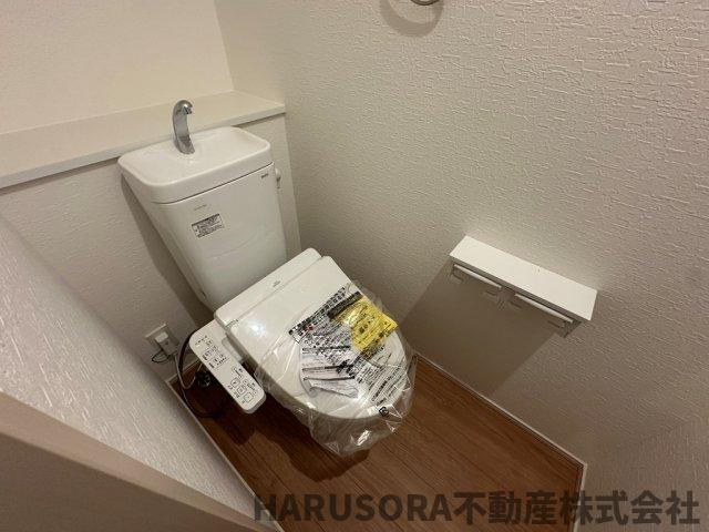 生駒市壱分町　2階建のトイレ