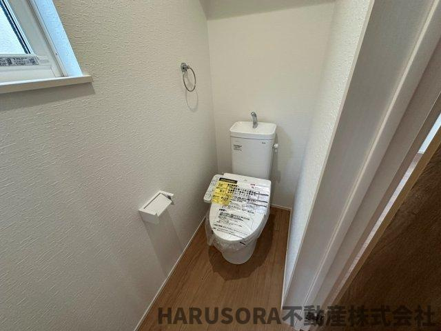 生駒市壱分町　2階建のトイレ