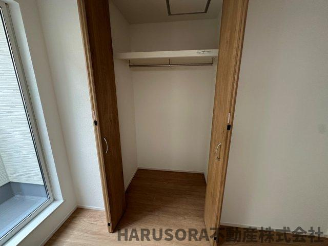 生駒市壱分町　2階建の収納