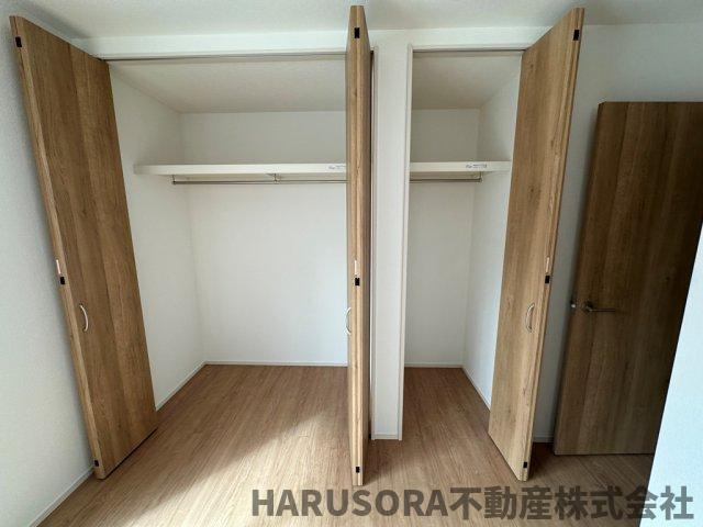 生駒市壱分町　2階建の収納