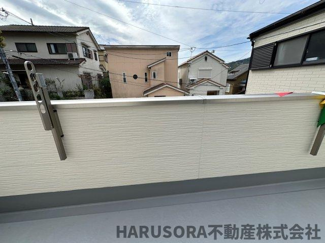 生駒市壱分町　2階建のバルコニー