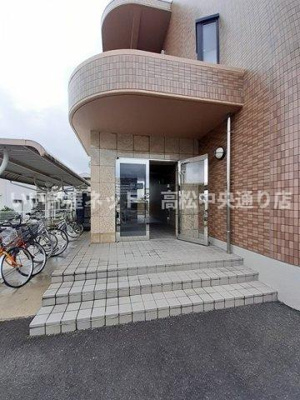 【エントランス】 | エスティガーデン