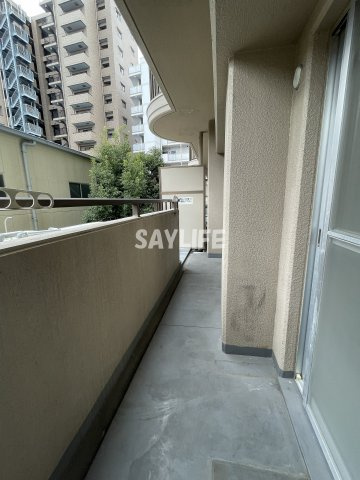 ロイヤルマツイのバルコニー