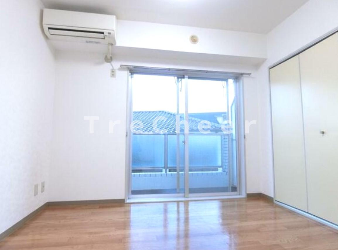 日興パレス志村坂上の居間・リビング