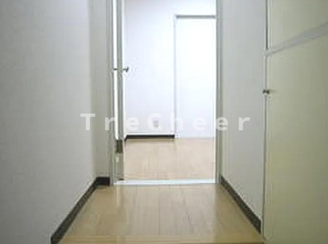 日興パレス志村坂上の玄関