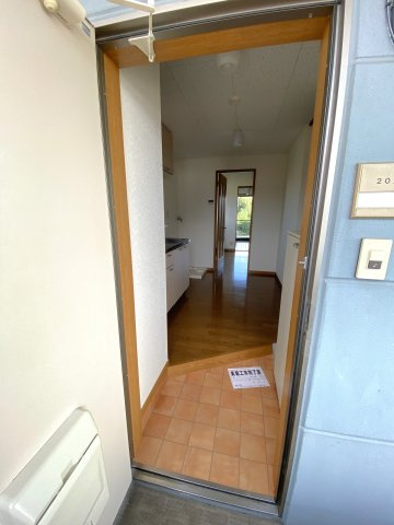 リビオン新茂原の玄関