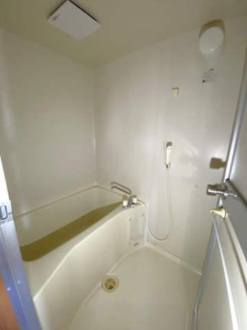 リビオン新茂原の浴室