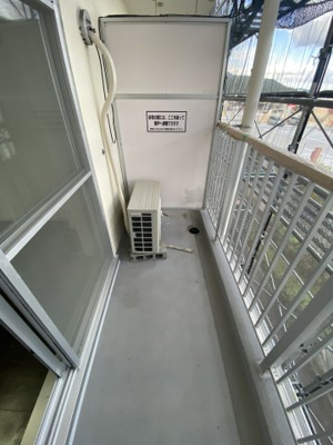 【バルコニー】 | 夢野アパートメント